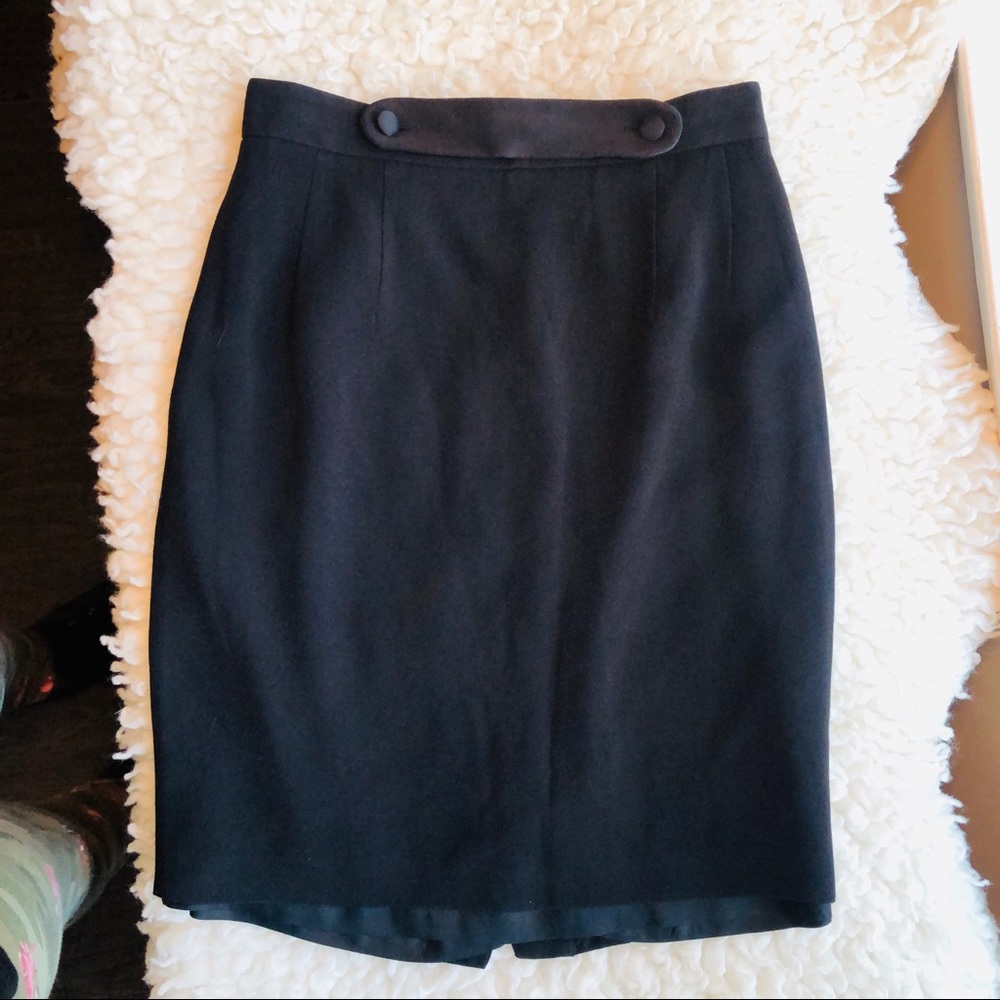 2/$15 Black pencil skirt by Ann Taylor XS Petite
